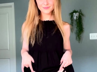 Beauty small tit amateur teen masturbating her shaved pussy